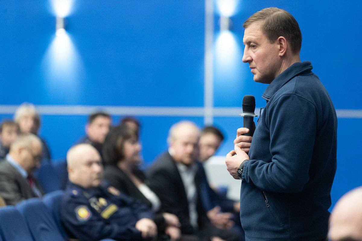 Михаил Ведерников и Андрей Турчак встретились с близкими бойцов 6-й роты
