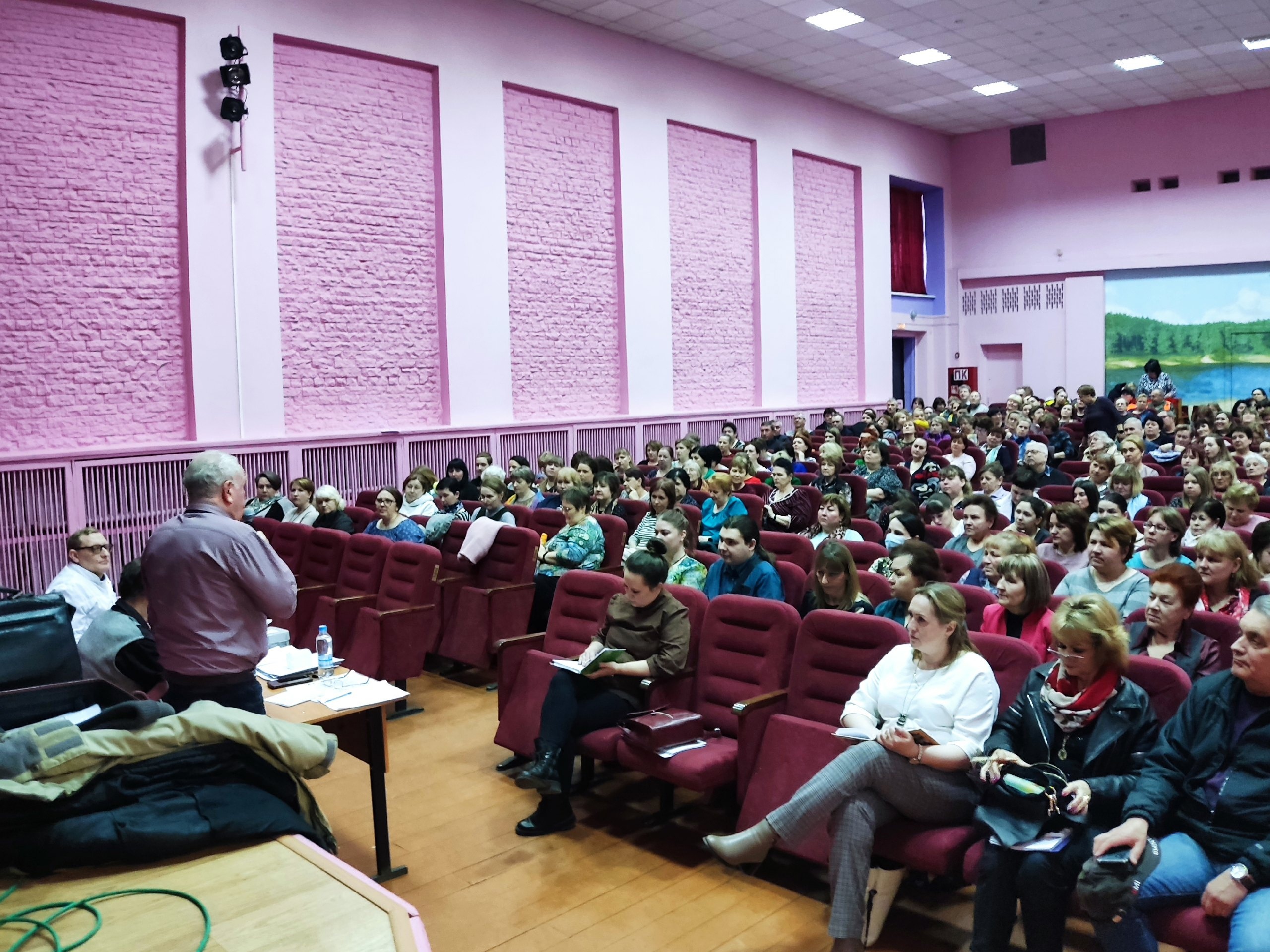 Занятие по оказанию первой помощи на производстве провели в Стругах Красных
