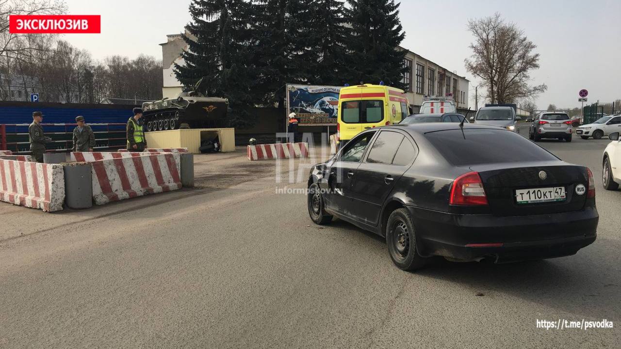 Мотоциклист врезался в монумент