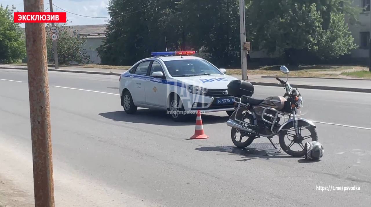 ДТП произошло на перекрёстке улиц Чудской и Ижорского Батальона в Пскове