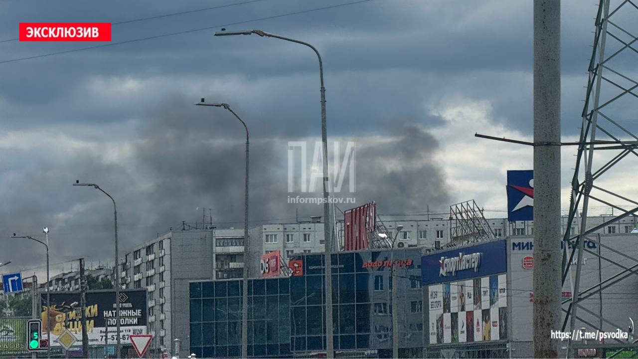 Возгорание шин в Пскове