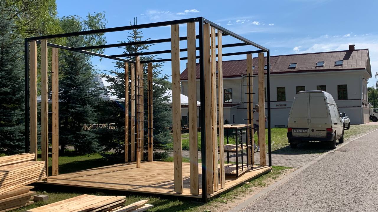 В Финском парке началась подготовка к ярмарке «Виноград»