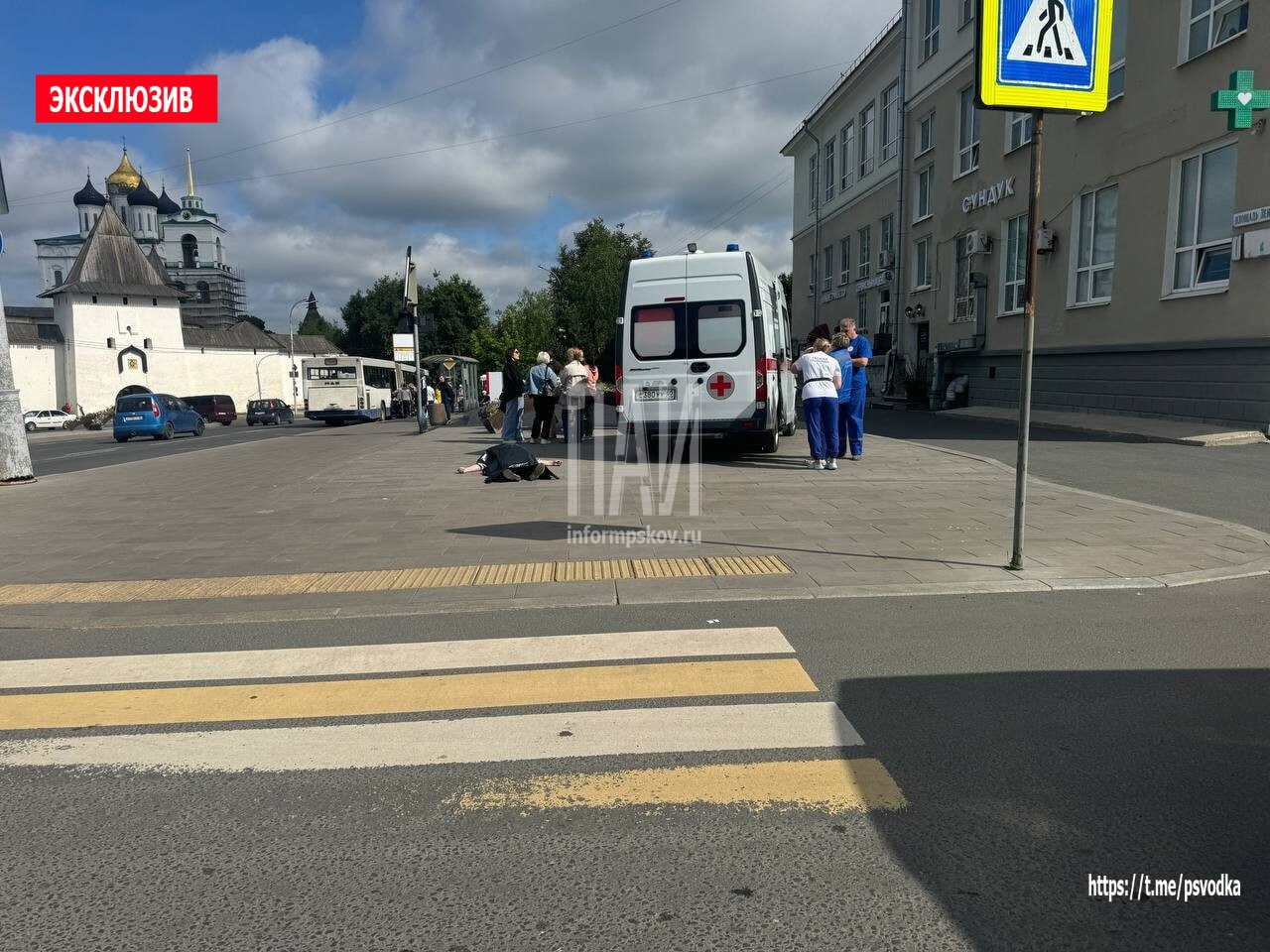 Женщина умерла в центре Пскова
