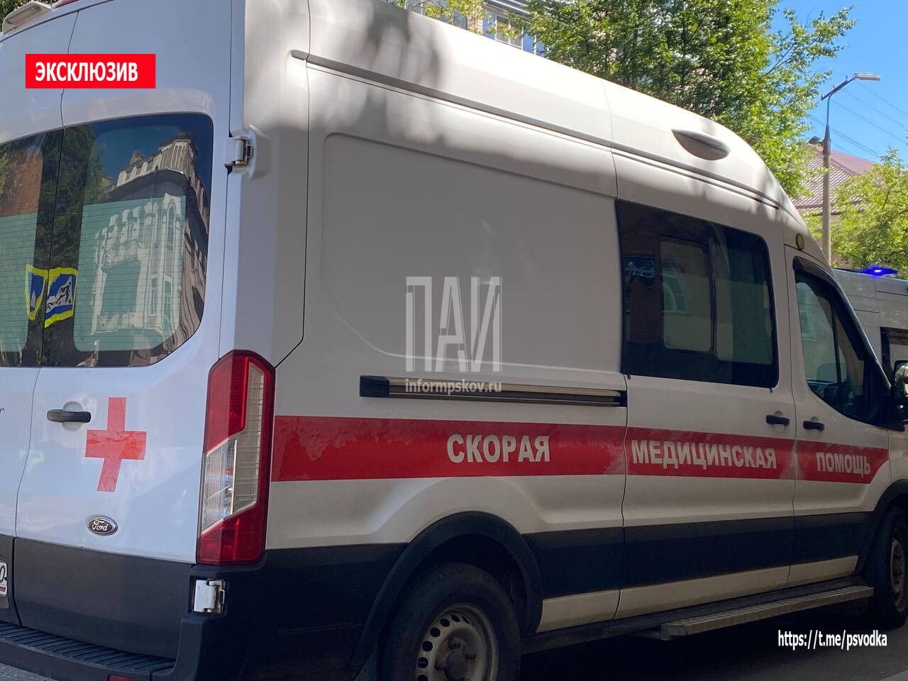 Женщину сбили на пешеходном переходе в Великих Луках