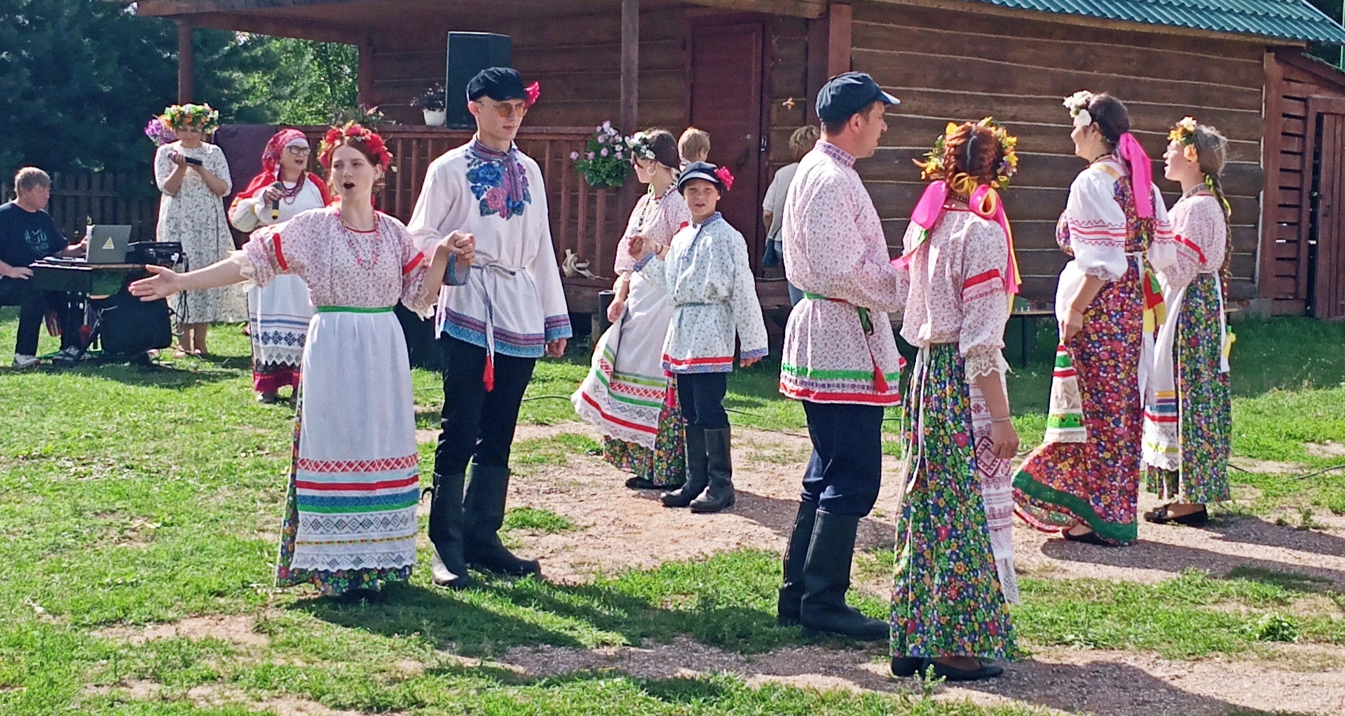 Праздник «Накануне Купалы» в Локне