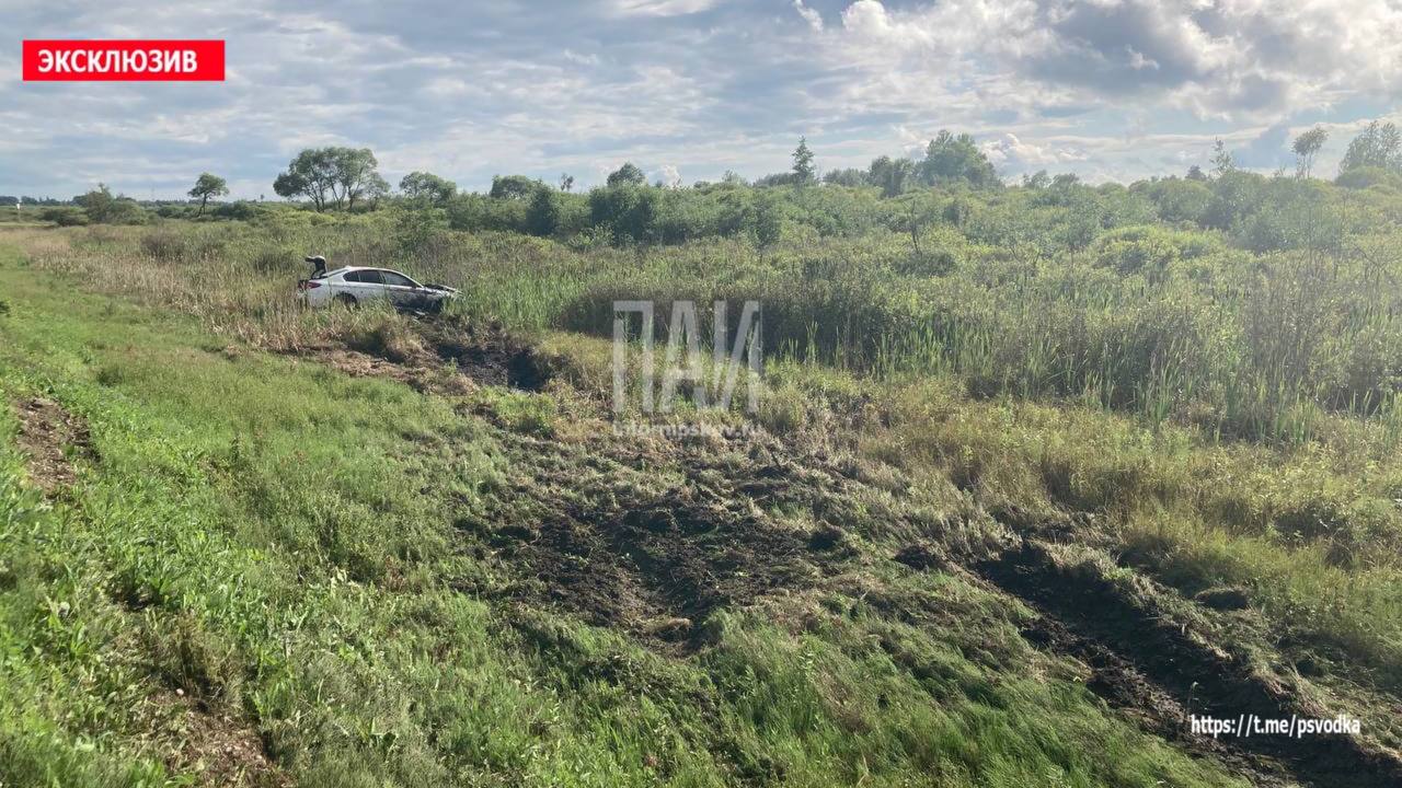Автомобиль опрокинулся в кювет в Островском районе