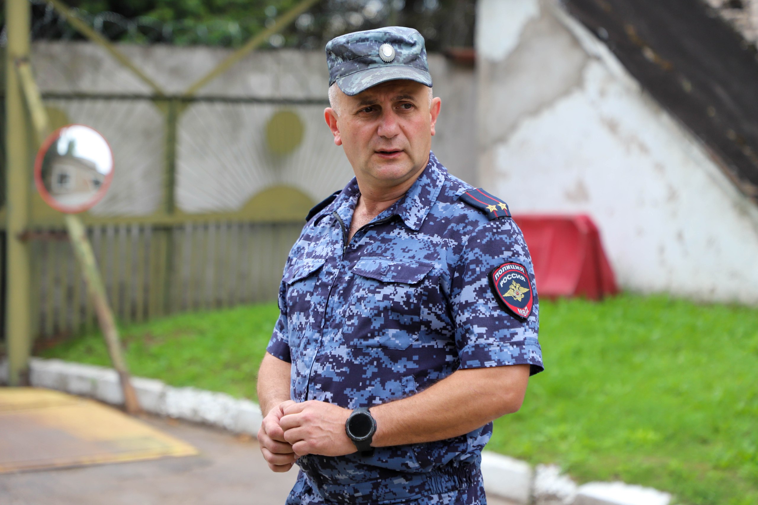 Соревнования по преодолению полосы препятствий со стрельбой прошли в Пскове