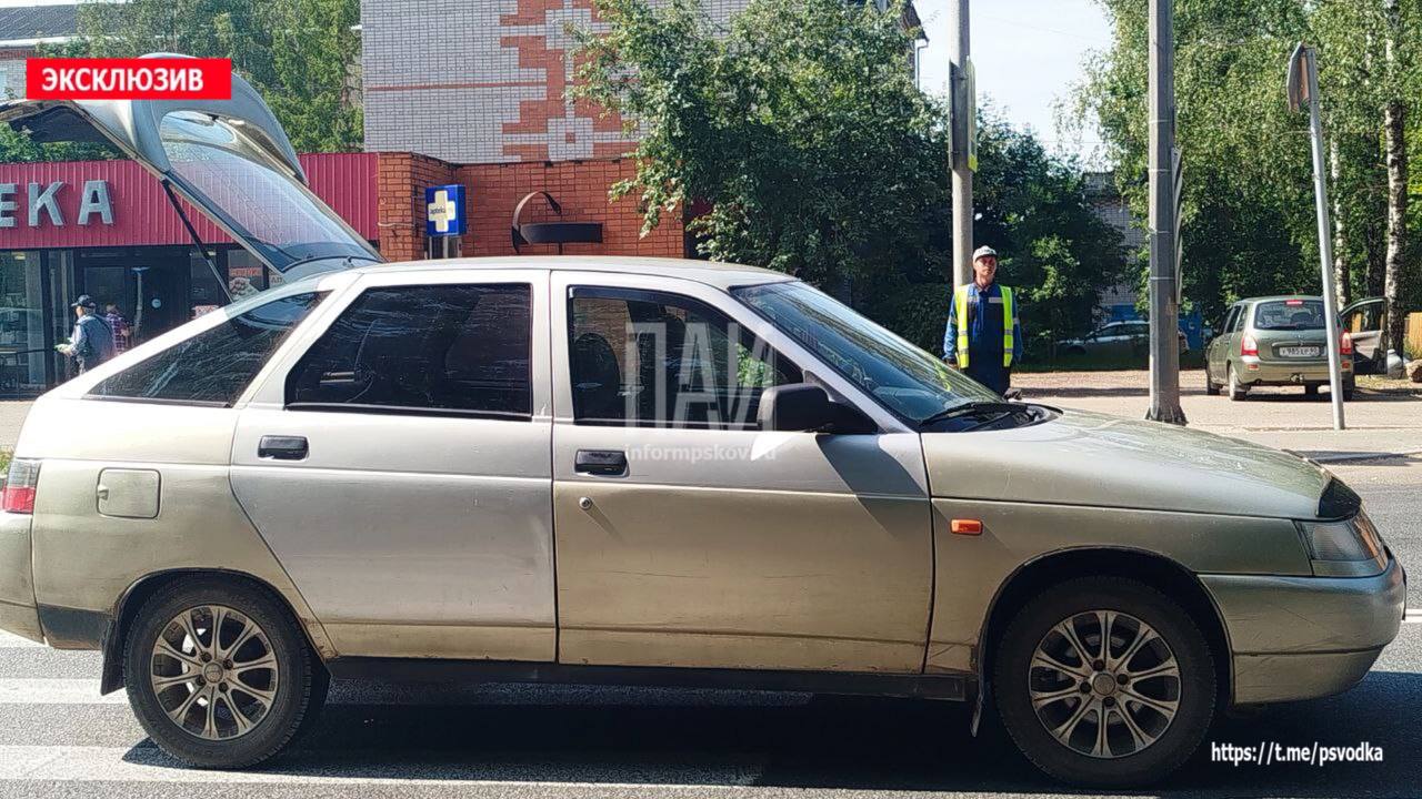 Пенсионер госпитализирован в результате наезда автомобиля в Пустошке
