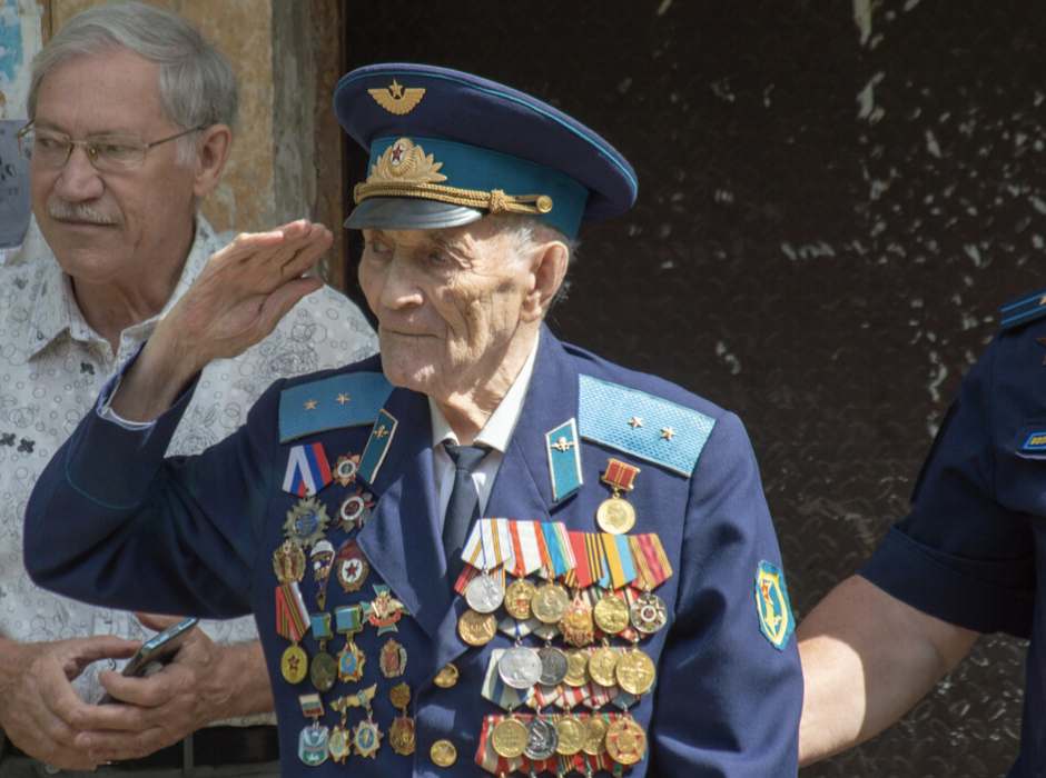 Старейший десантник России Георгий Давыдов