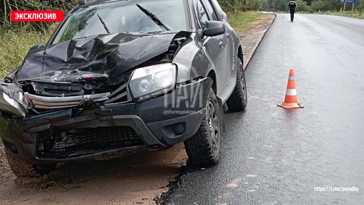 Два автомобиля столкнулись в Невельском районе 