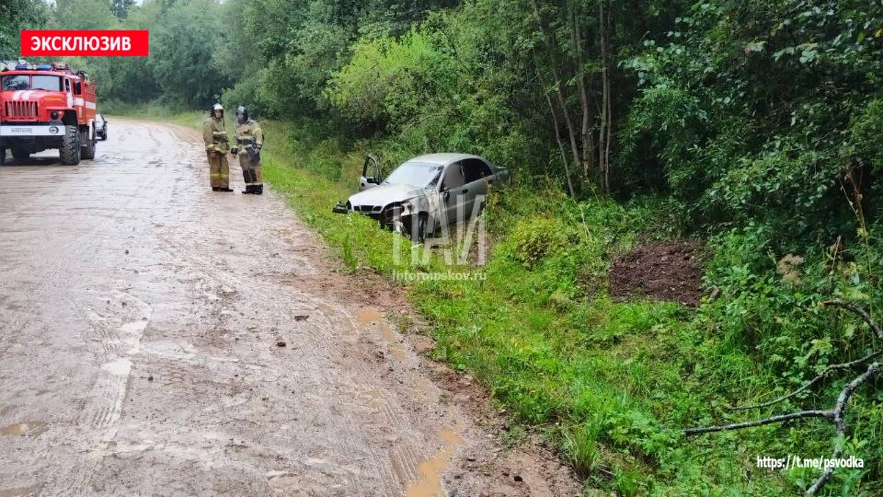 Два человека погибли в ДТП в Дедовичском районе