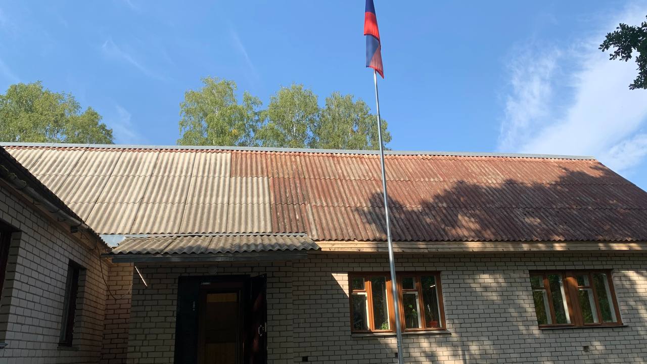 Дом культуры и библиотеку планируют переместить в здание бывшей Самолвовской школы Гдовского района