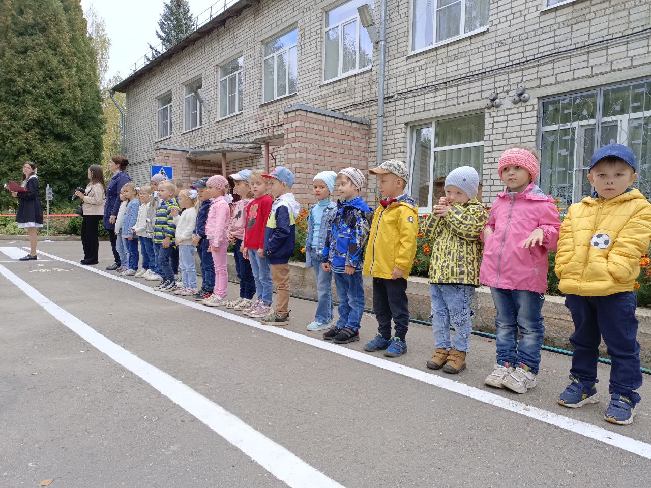 Заводи! Детский автогородок открылся в Печорах