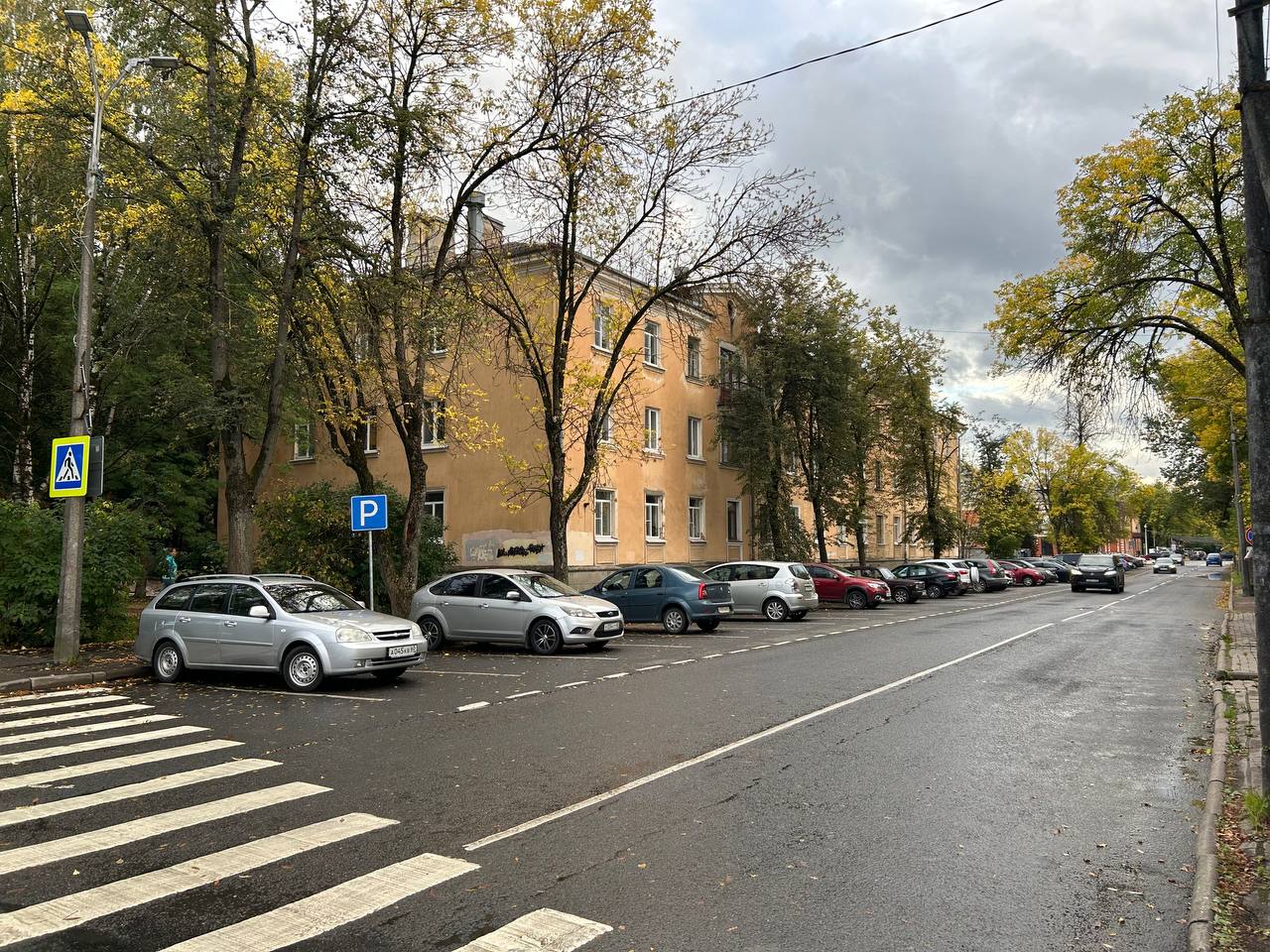 Стали известны места парковок возле новой ярмарки в Пскове