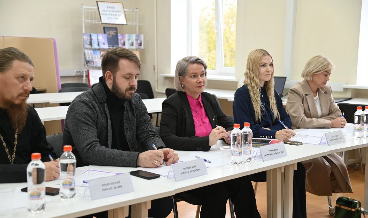Пятеро просветителей Псковской области претендуют на звание лучшего лектора России