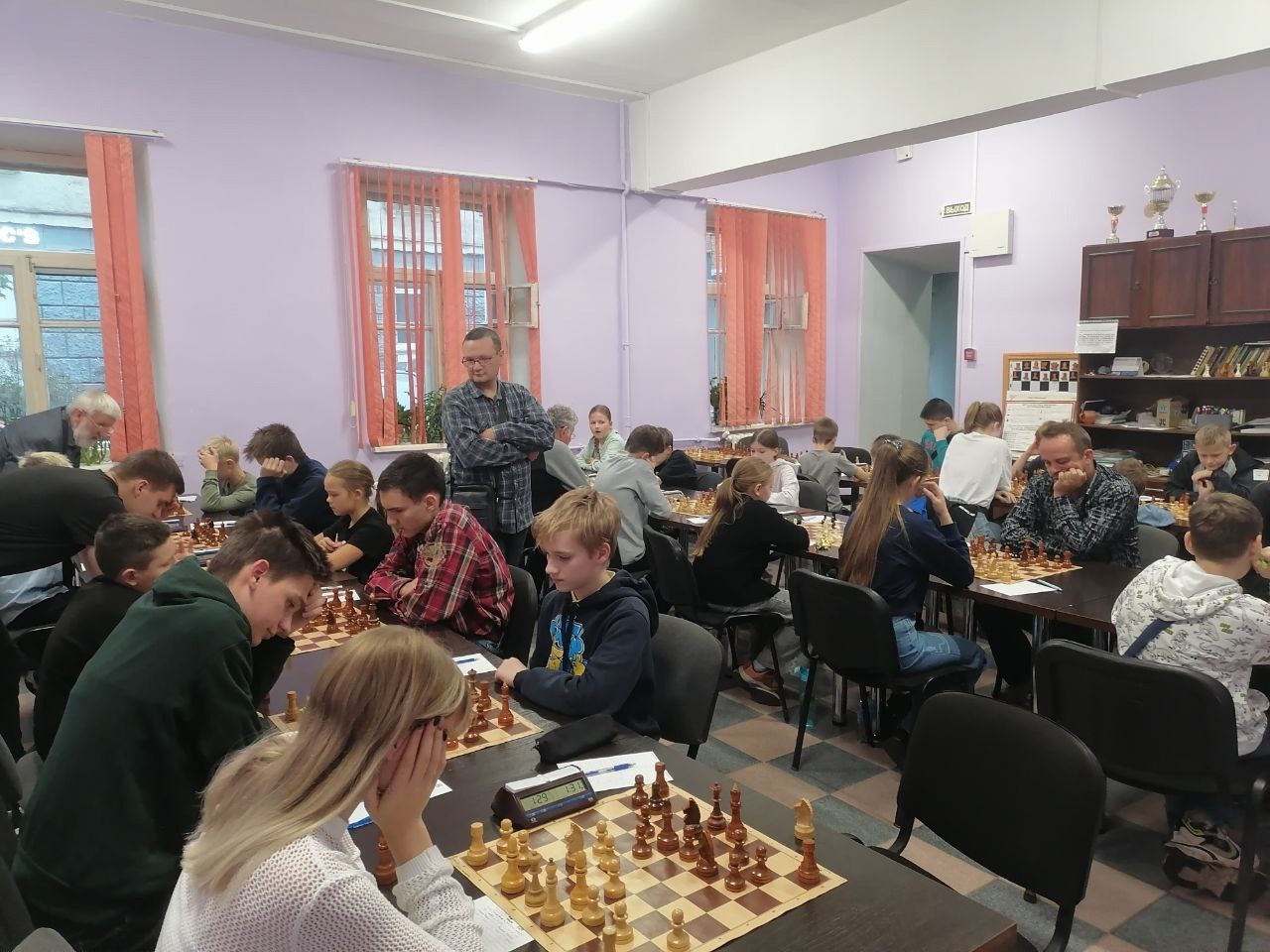 За победу на чемпионате Пскова по классическим шахматам борются 34 спортсмена 