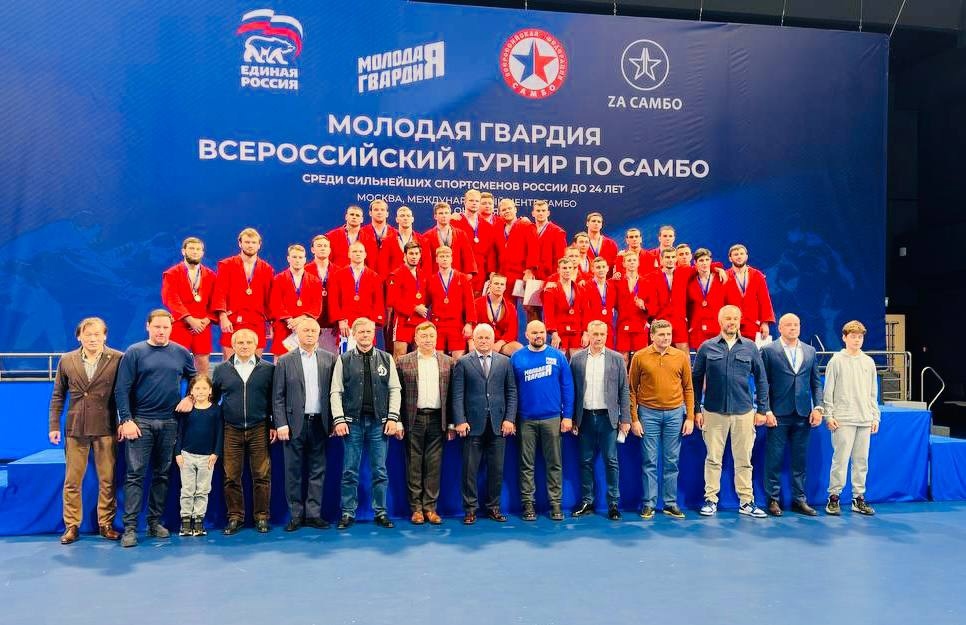 Великолукский студент выиграл медаль Гран-при по самбо в Москве