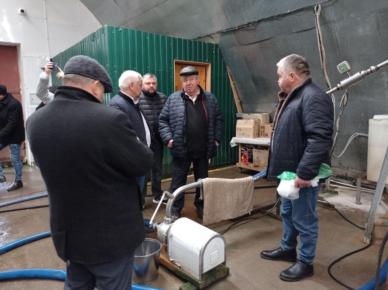 Делегация новгородских агропромышленников посетила Псковскую область