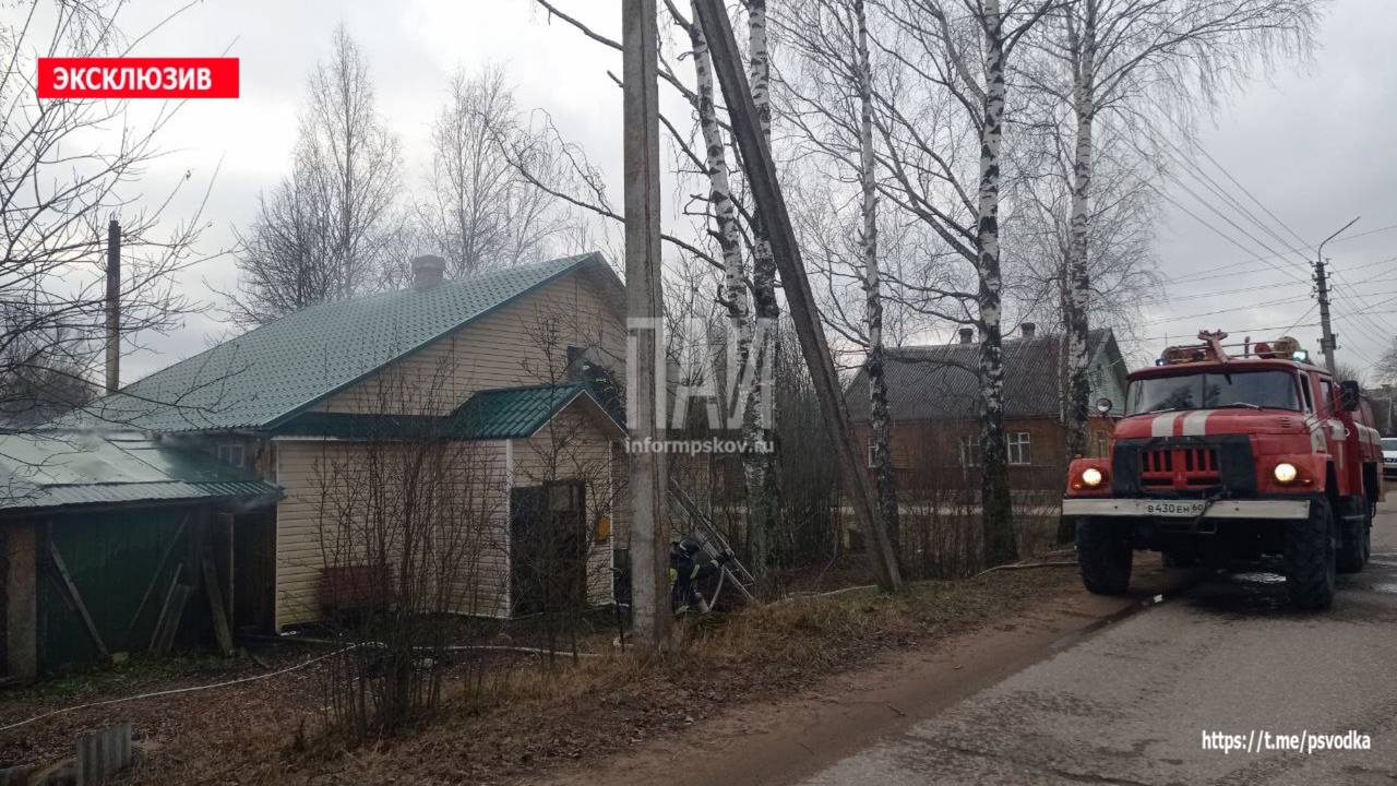 Неаккуратное использование печи привело к возгоранию в доме в Опочке