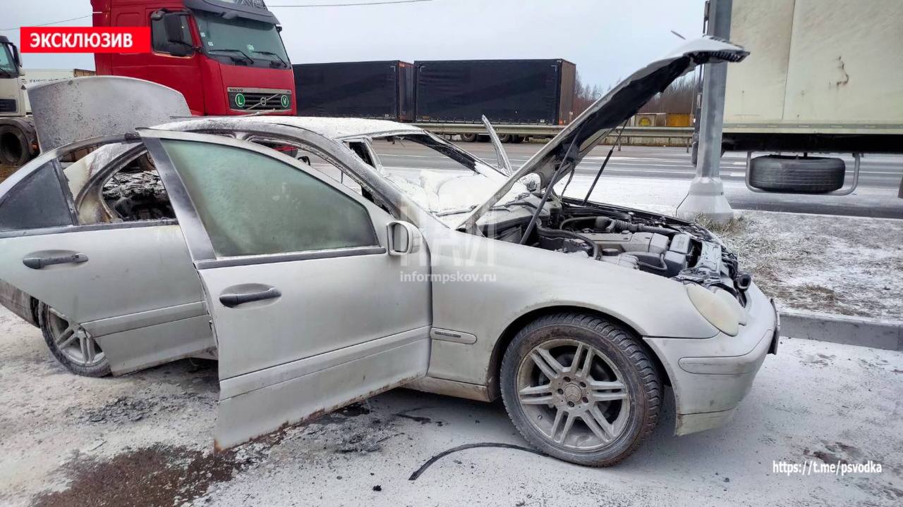 Возгорание автомобиля на заправке