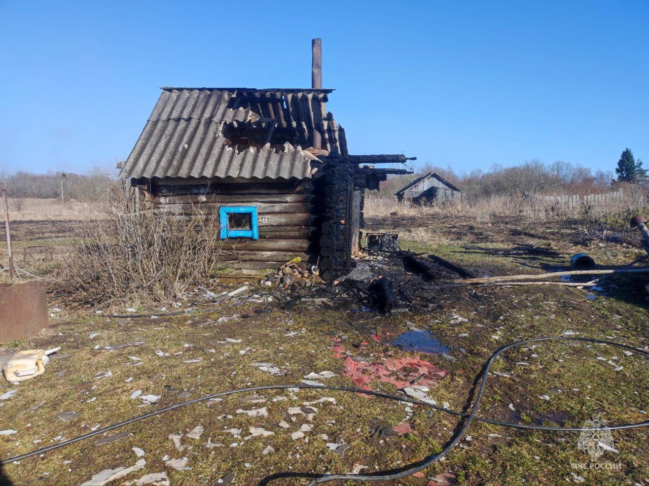 64 пожара произошло в Псковской области за выходные