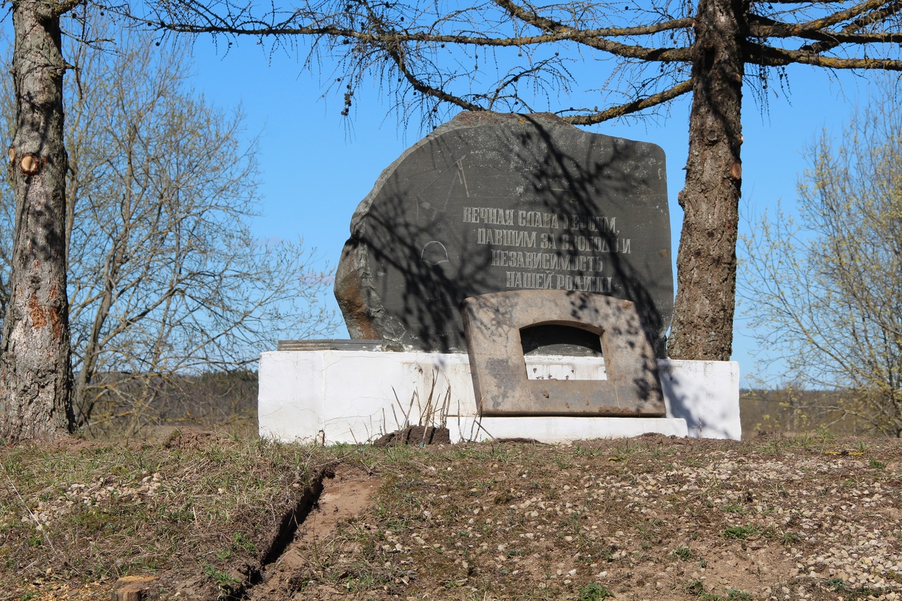 Обновление воинского захоронения в посёлке Белорусский