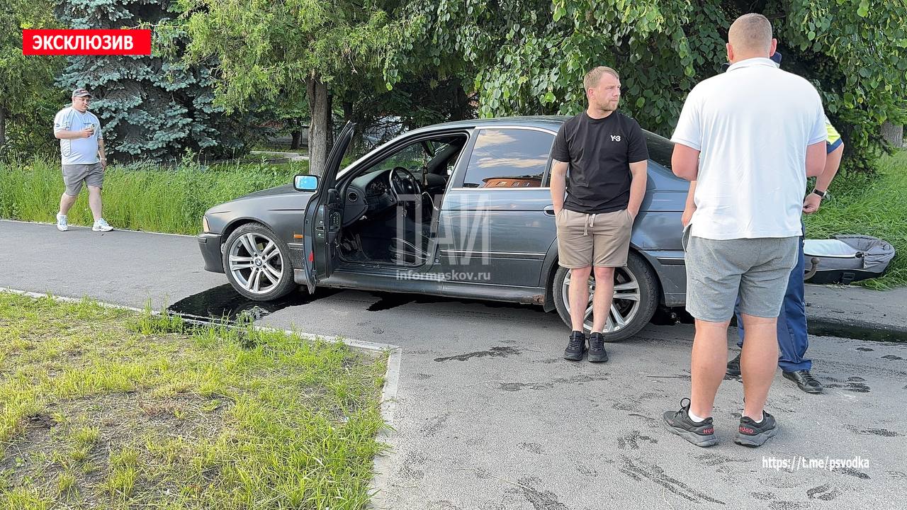 Два ребёнка и девушка пострадали в результате ДТП в Пскове