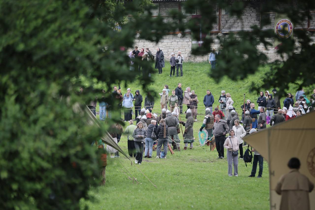 Фестиваль «Довмонт Псковский» проходит в кремле