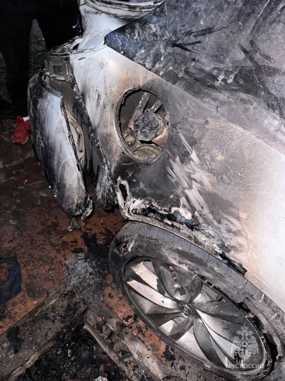 Автомобиль сгорел 28 августа в Великих Луках