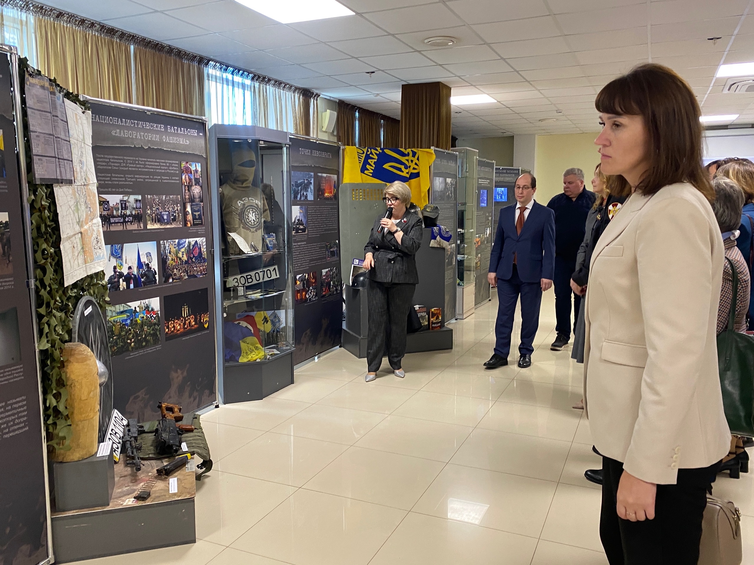 Открытие выставки «Чужие и СВОи. Обличья и лица» в Пскове