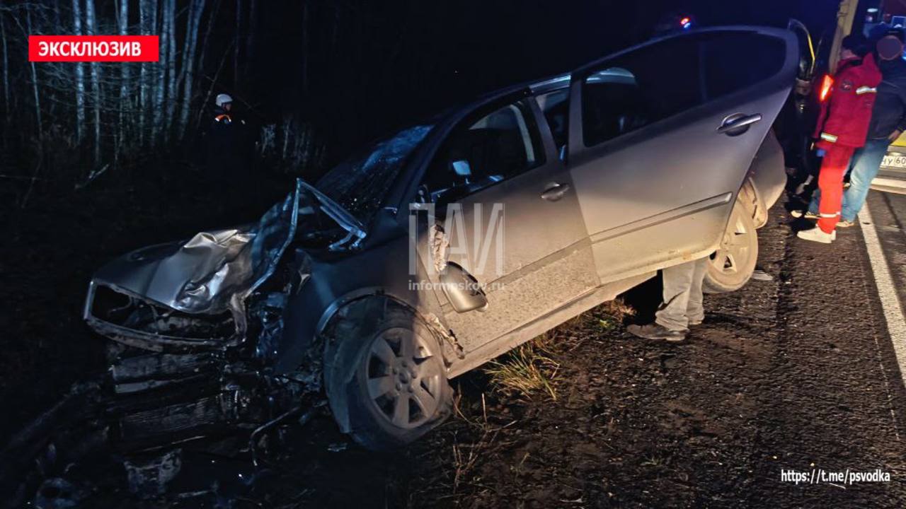 Мотоциклист погиб при столкновении с автомобилем в Псковском районе