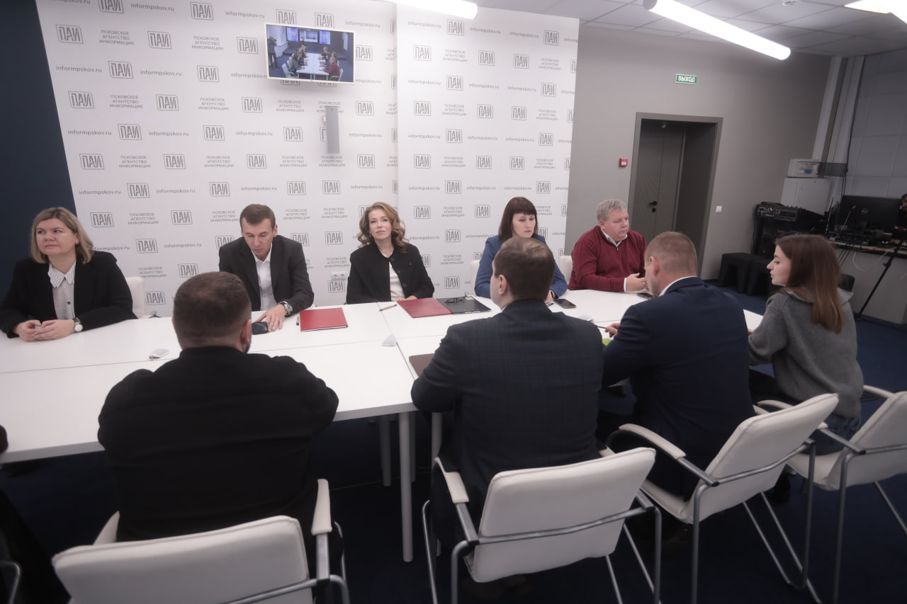 Подписание соглашения между «Медиацентром 60» и «АпсныМедиа»