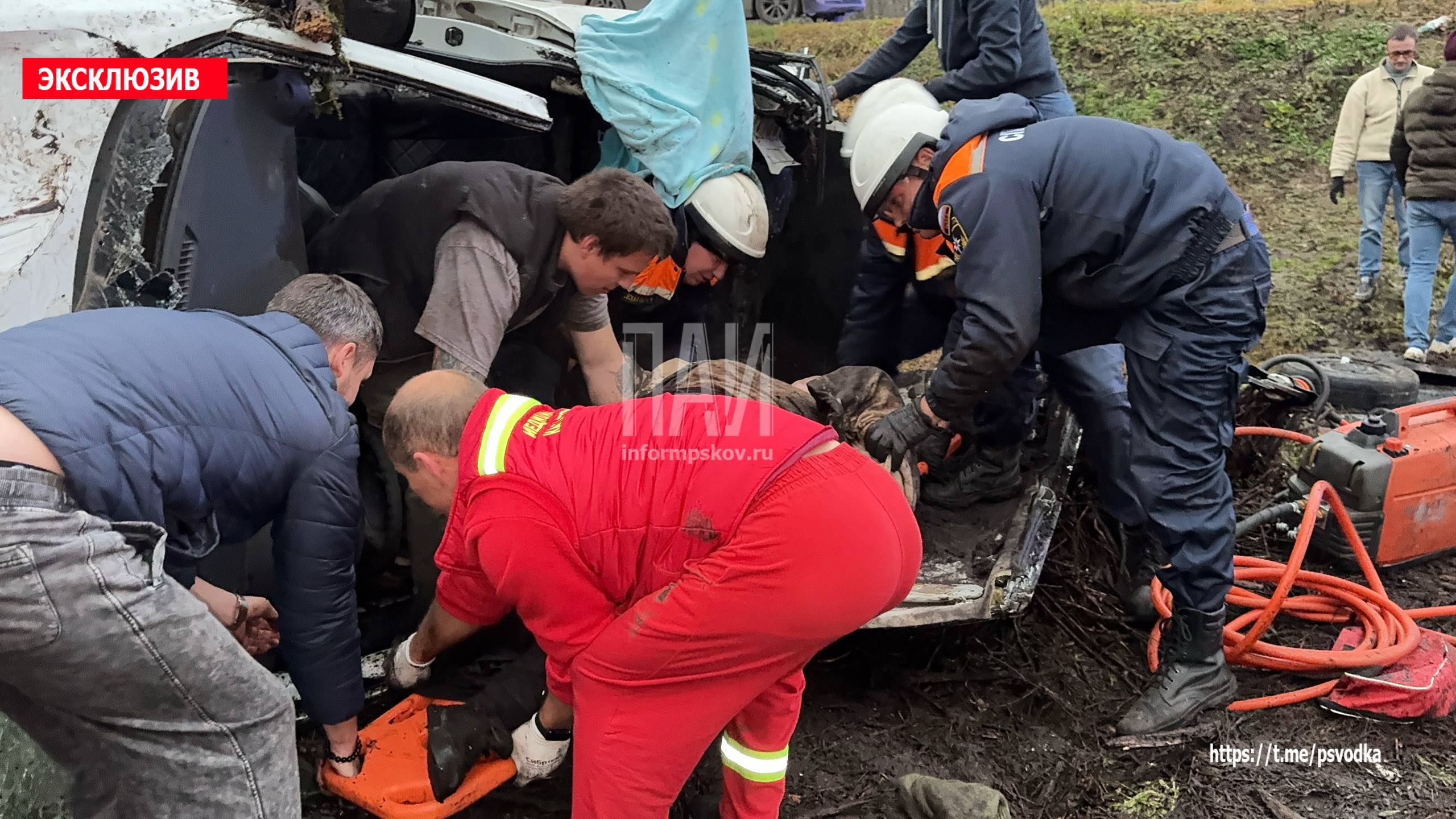 Три человека пострадали в ДТП в Псковском районе