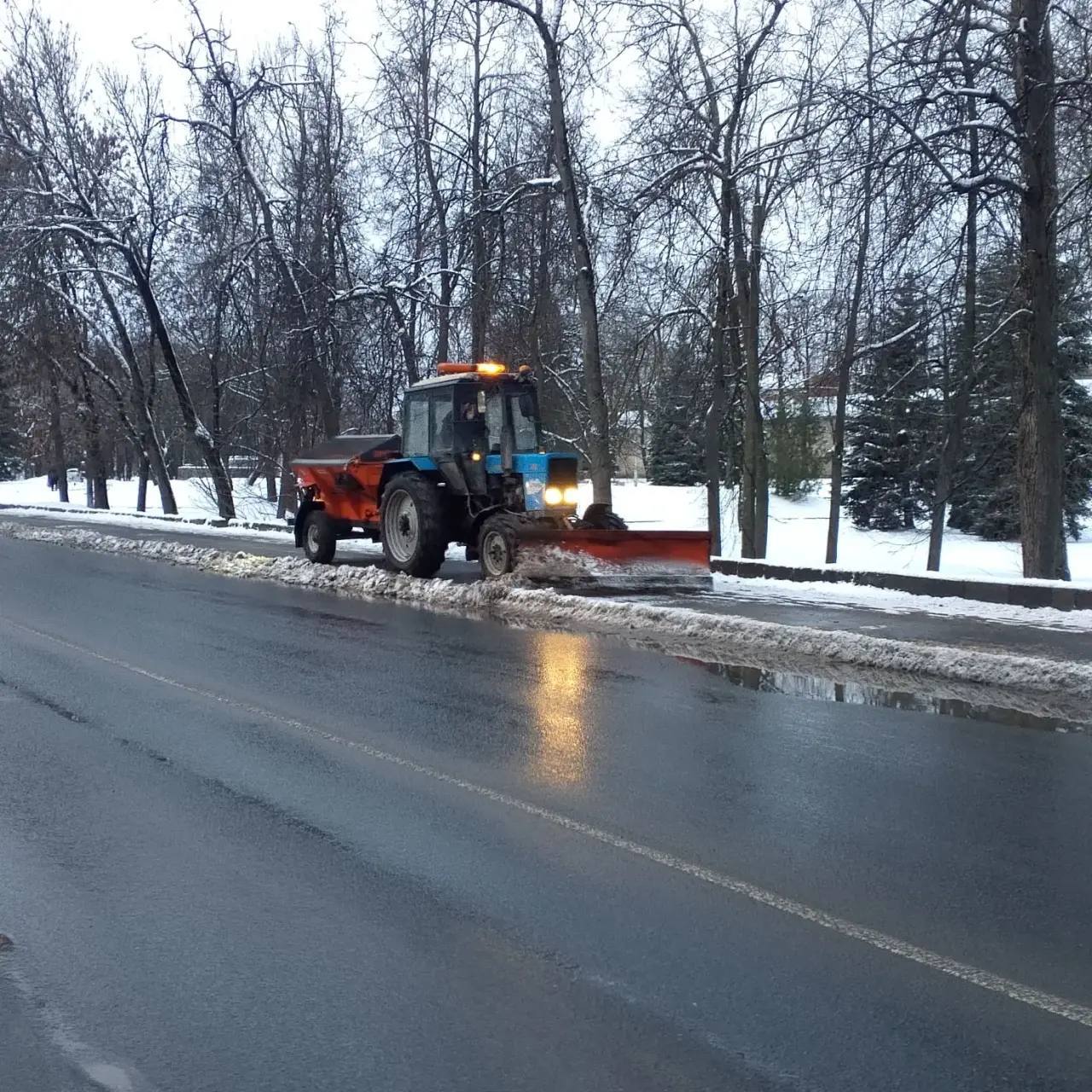 Работа коммунальных служб в Пскове 
