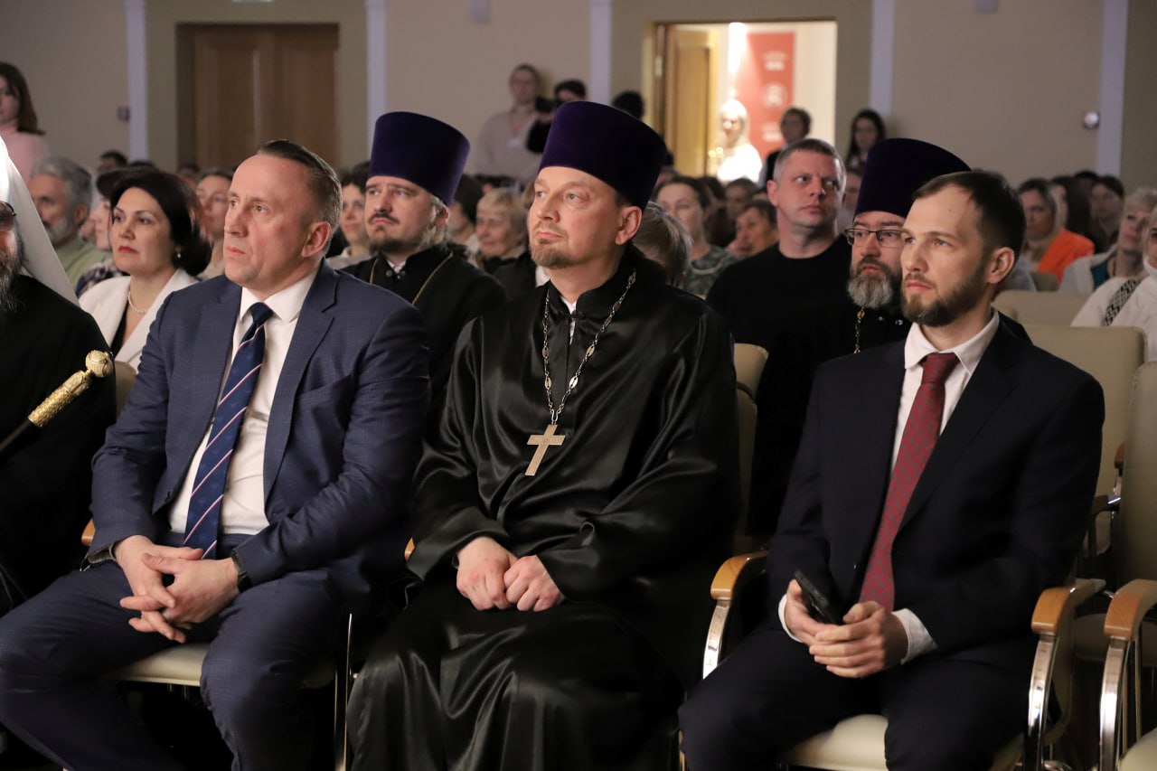 Форум добровольцев Пскова 