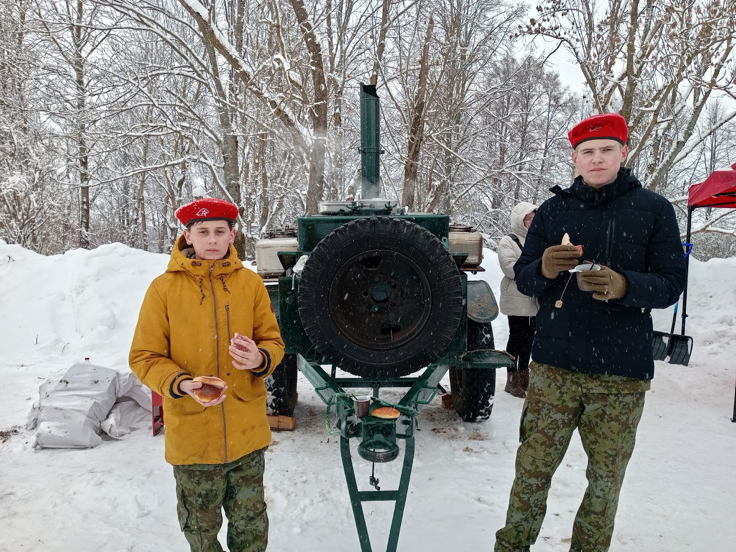 На родине Матвея Кузьмина состоялся лыжный патриотический маршрут «Тропа героя»