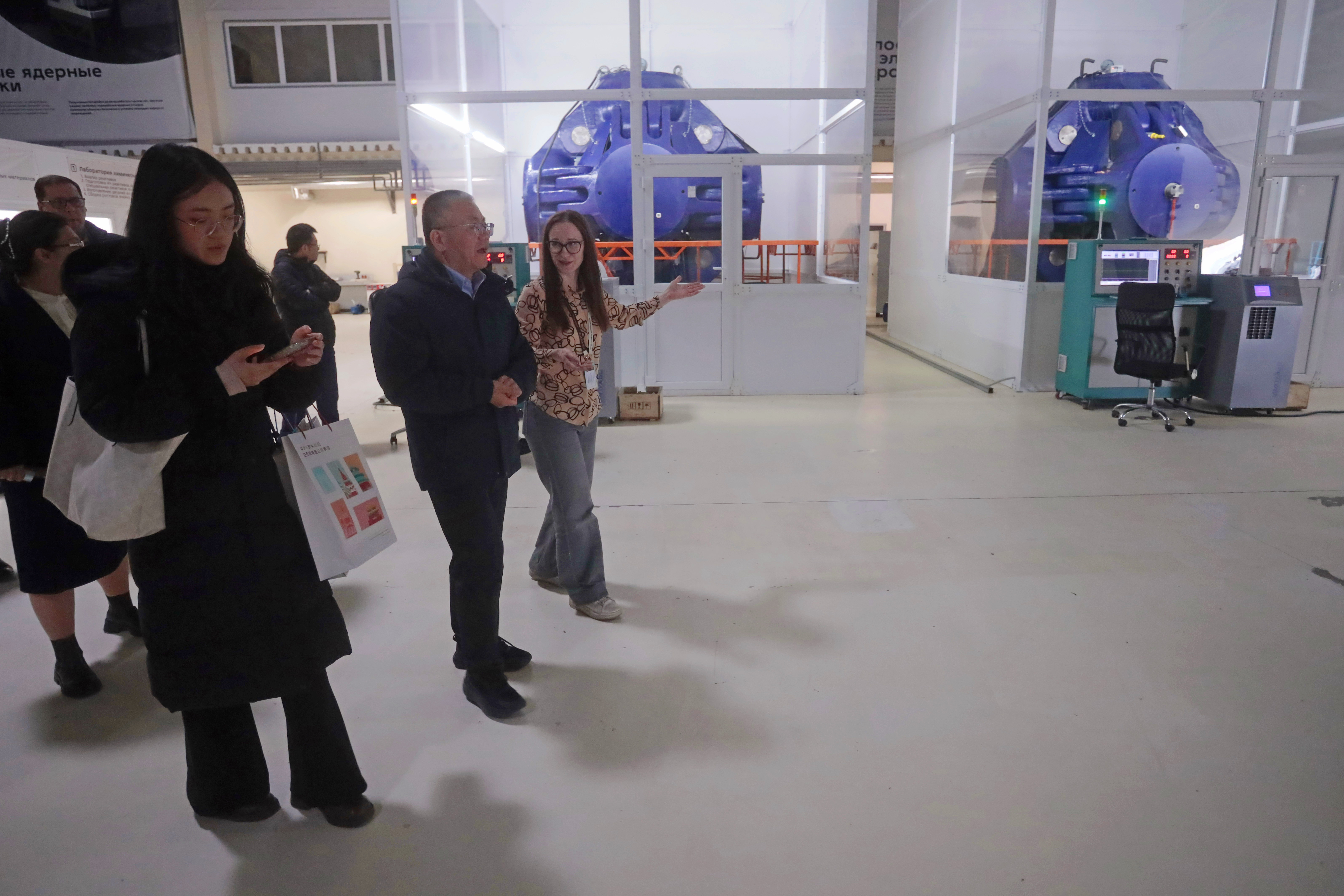 Делегация Генерального консульства Китайской Народной Республики