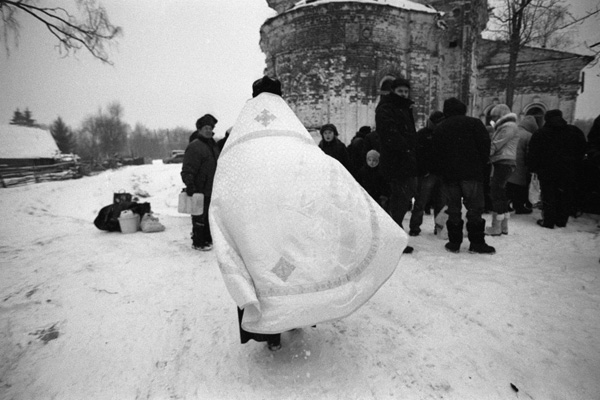 Константин Дьячков. Крещенский молебен. Село Серафимовка, Новгородская область