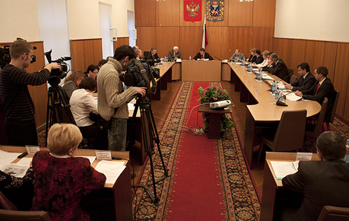 На фото: заседание администрации Псковской области