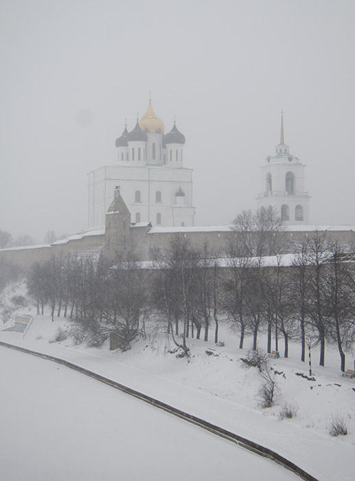 На фото: Псковский кремль