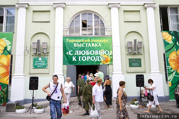 Выставка цветов в городском культурном центре (ФОТОРЕПОРТАЖ)