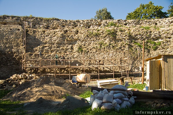 Изборск готовится к празднованию 1150-летия (ФОТОРЕПОРТАЖ)