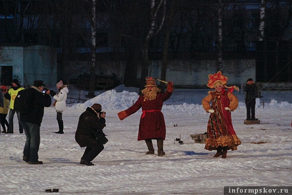 Сжигание масленицы в Пскове